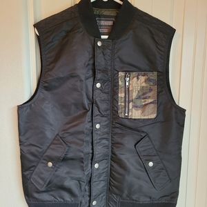 Forever 21 Men Large Black/Camo Vest
